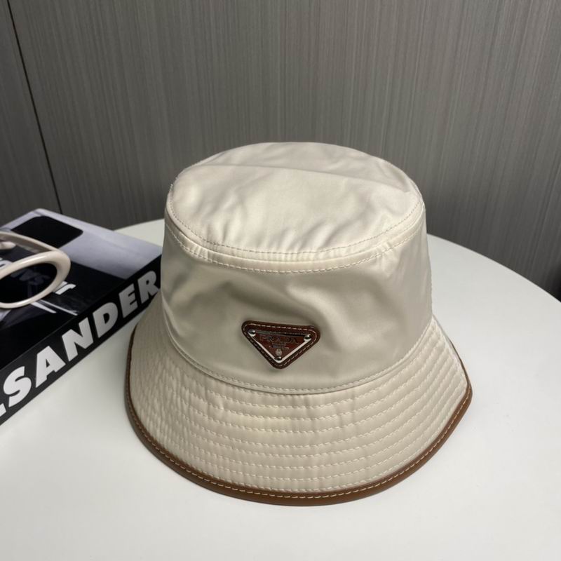 Prada hat dx17